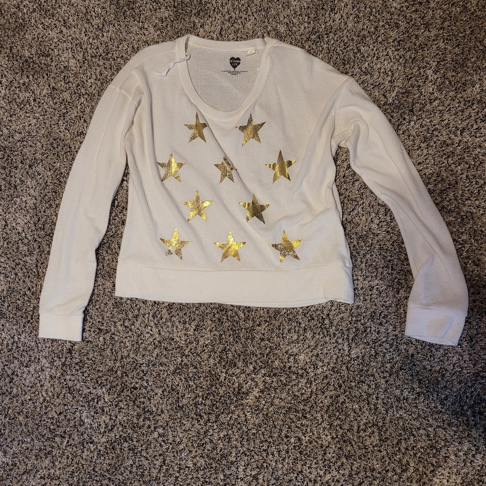 White long sleeve shirt